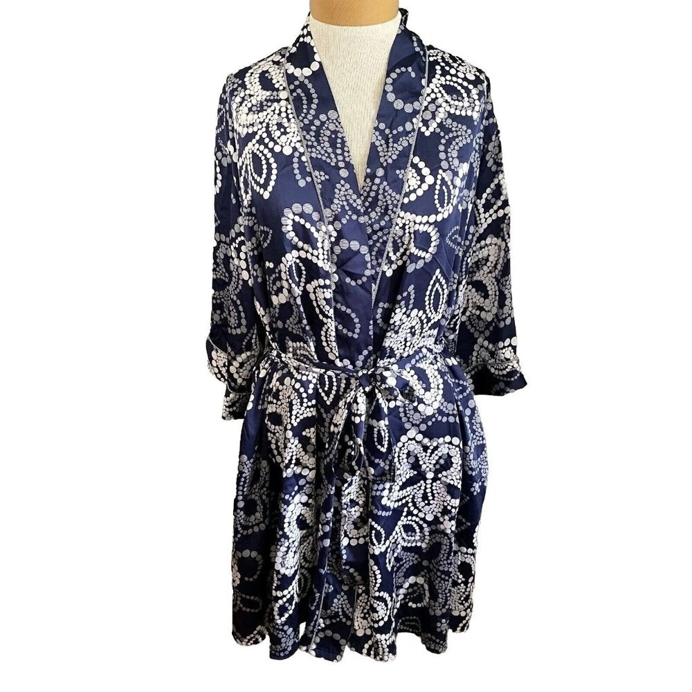 Cabernet Sleepwear Robe Women's Size Medium 3/4 Sleeve Floral Print Satin‎ Feel